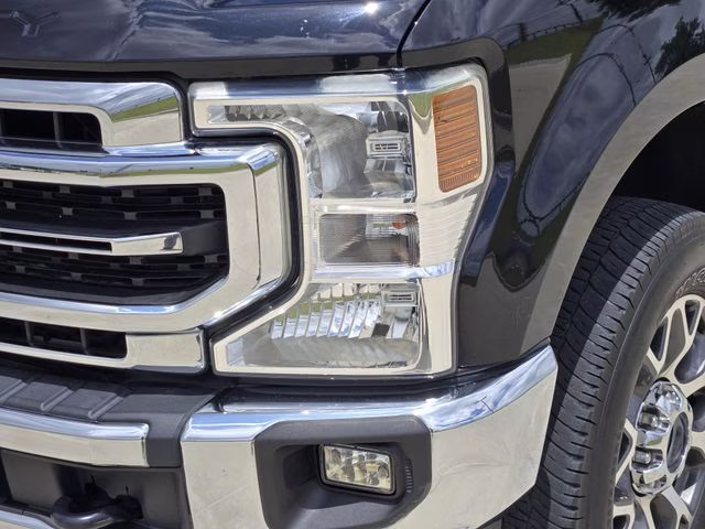 2020 Black Metallic Ford Super Duty F-250 SRW Lariat 4X4 Truck