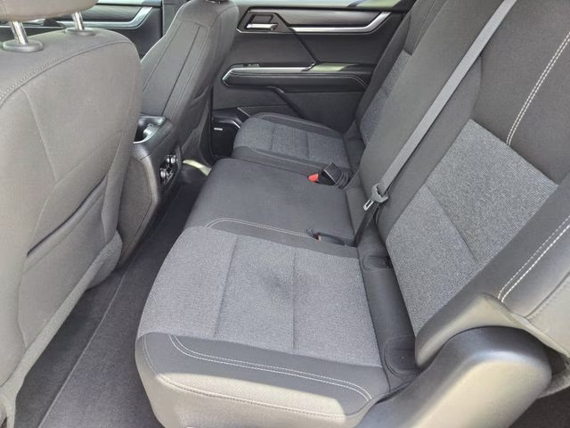 2025 Summit White GMC Acadia Elevation AWD SUV