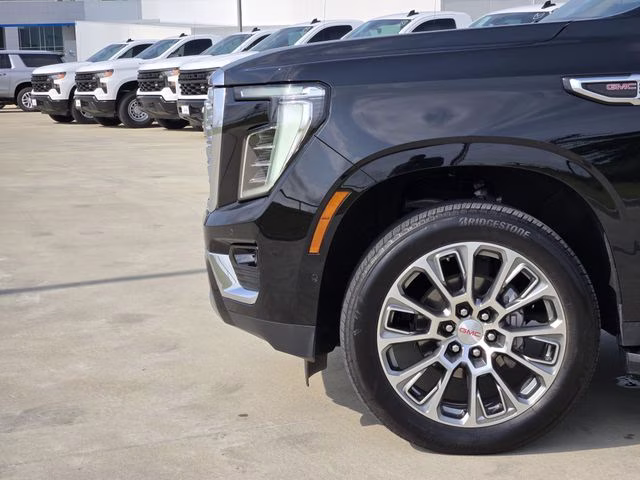 2025 Onyx Black GMC Yukon Denali 4X4 SUV