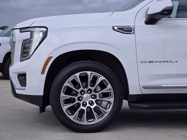2025 Summit White GMC Yukon Denali 4X4 SUV