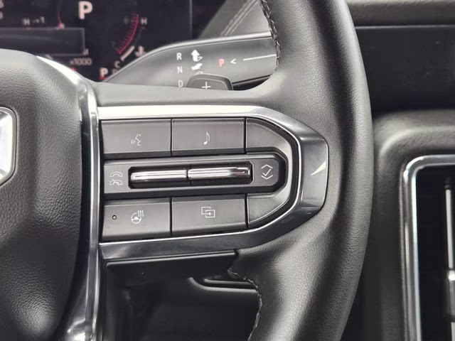 2025 Summit White GMC Yukon Denali 4X4 SUV