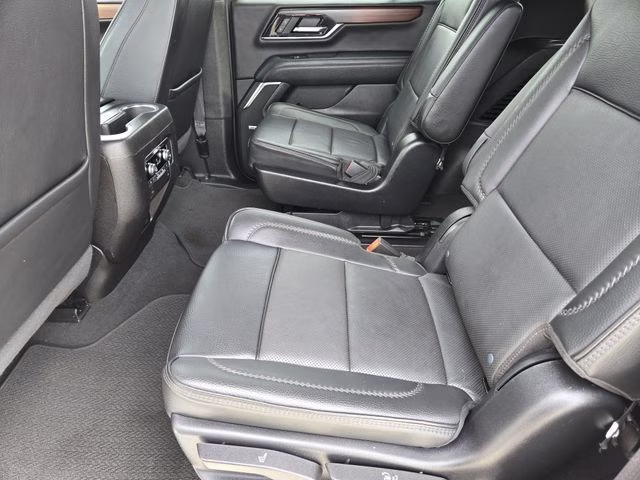 2025 Summit White GMC Yukon Denali 4X4 SUV