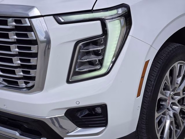 2025 Summit White GMC Yukon Denali 4X4 SUV