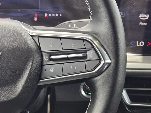 2024 Mosaic Black Metallic Chevrolet Traverse LT FWD SUV