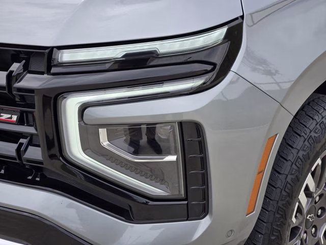 2025 Sterling Gray Metallic Chevrolet Suburban Z71 4X4 SUV