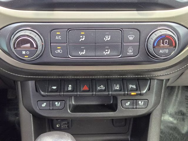 2022 Onyx Black GMC Canyon Denali 4X4 Truck