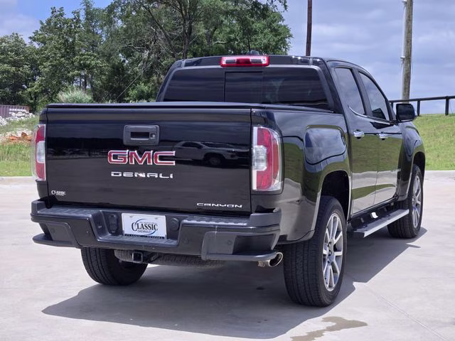 2022 Onyx Black GMC Canyon Denali 4X4 Truck