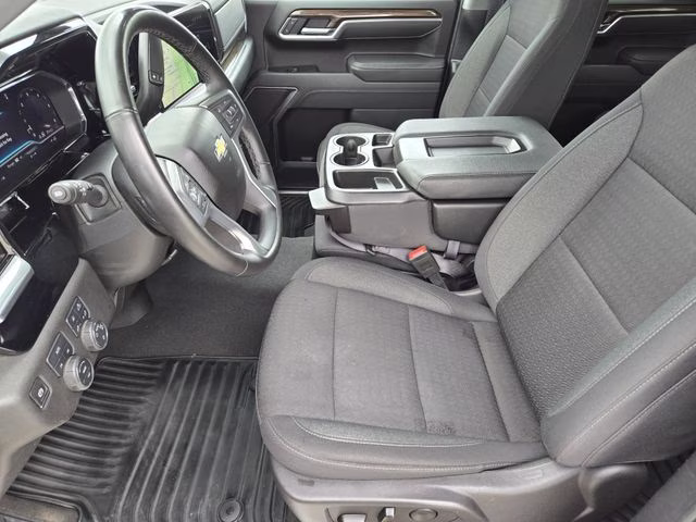 2025 Summit White Chevrolet Silverado 1500 LT 4X4 Truck
