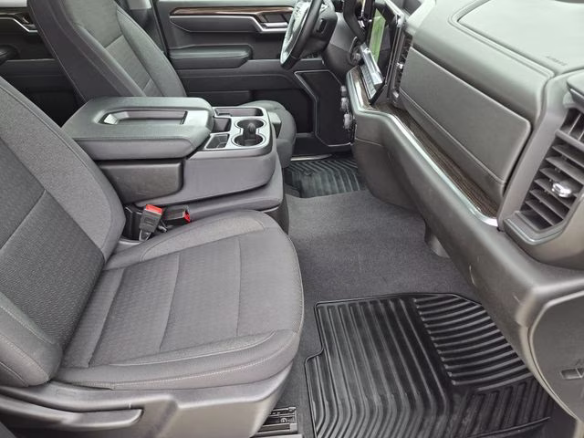 2025 Summit White Chevrolet Silverado 1500 LT 4X4 Truck