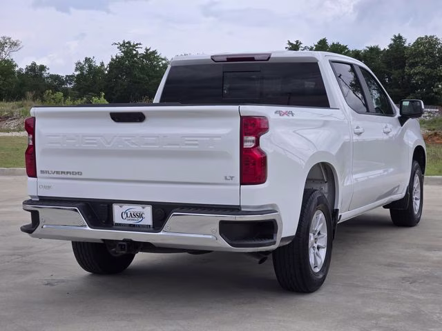 2025 Summit White Chevrolet Silverado 1500 LT 4X4 Truck