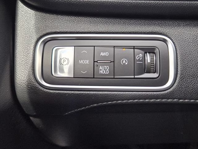2025 Moonstone Gray Metallic Buick Enclave Preferred FWD SUV