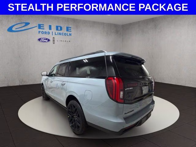 2026 Glacier Gray Metallic Tri-Coat Ford Expedition Max Platinum 4X4 SUV