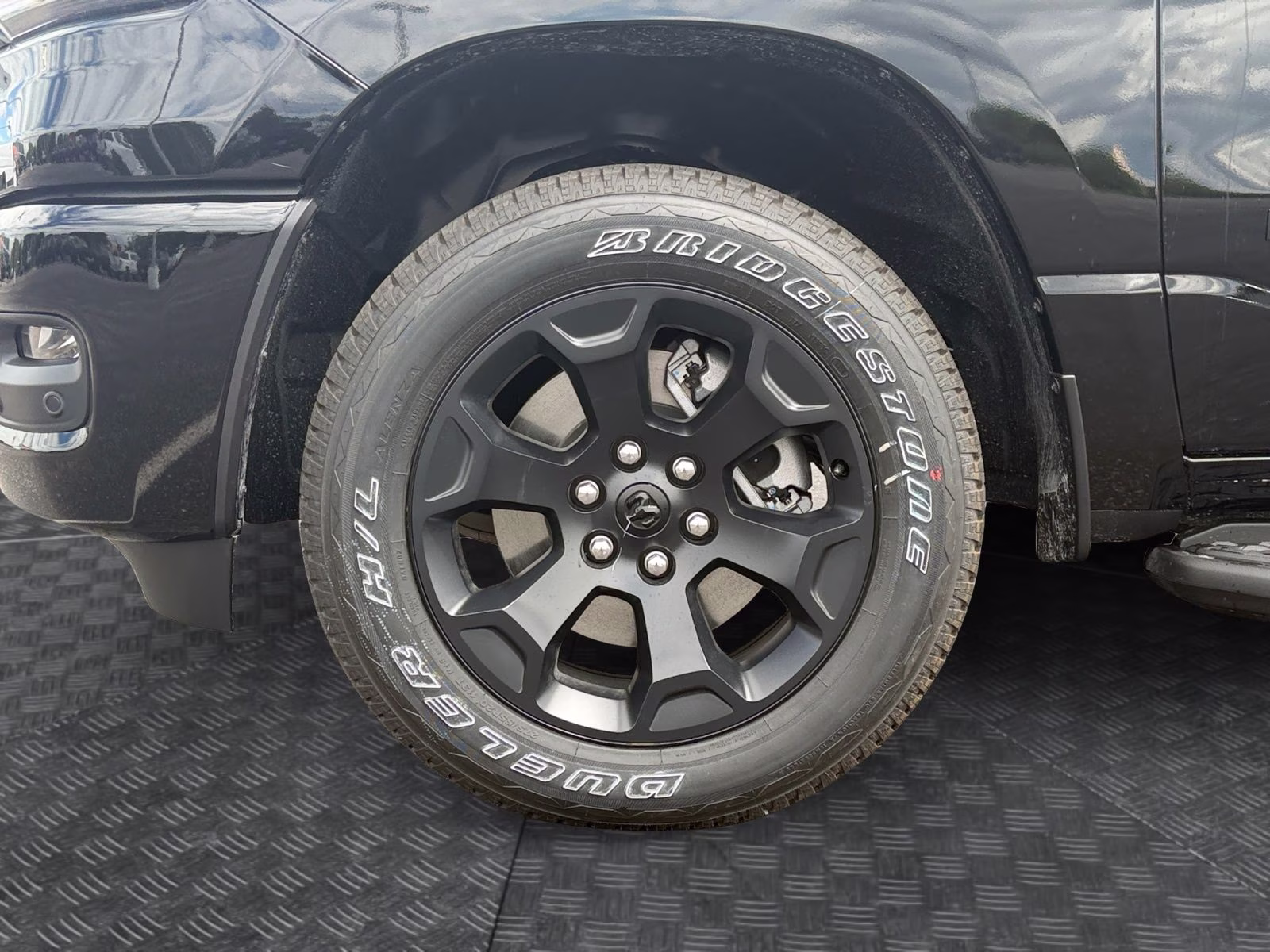 2026 Diamond Black Crystal Pearlcoat Ram 1500 4X4 Truck