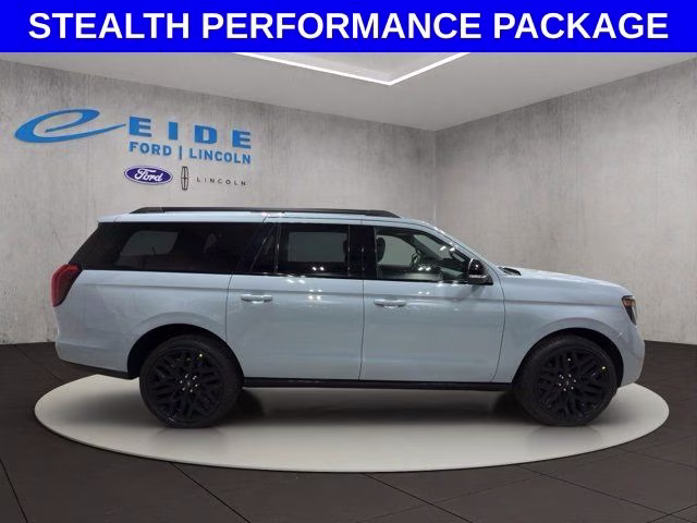 2026 Glacier Gray Metallic Tri-Coat Ford Expedition Max Platinum 4X4 SUV