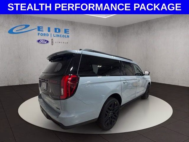 2026 Glacier Gray Metallic Tri-Coat Ford Expedition Max Platinum 4X4 SUV