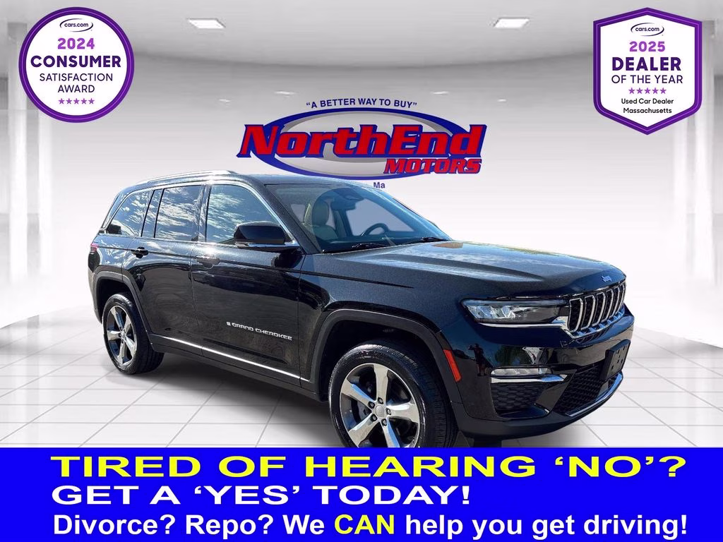 2022 Diamond Black Crystal Pearlcoat Jeep Grand Cherokee Limited 4X4 SUV
