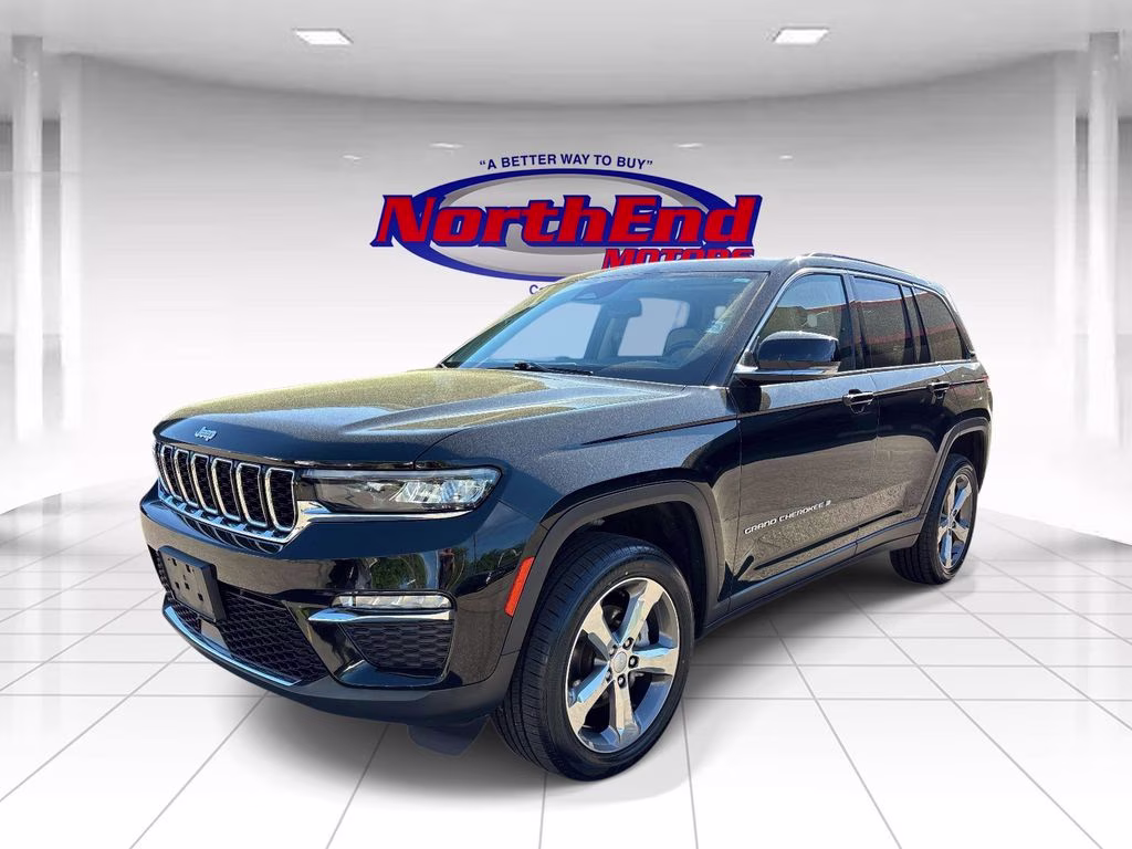 2022 Diamond Black Crystal Pearlcoat Jeep Grand Cherokee Limited 4X4 SUV