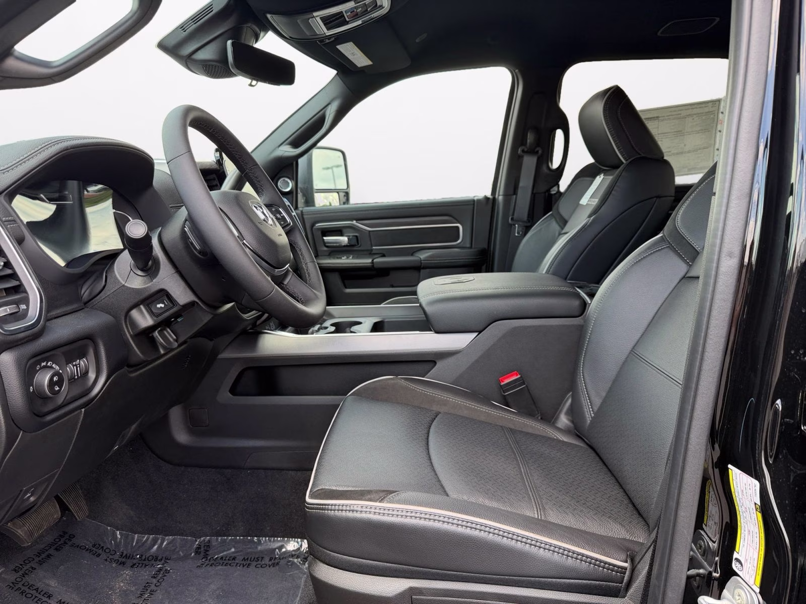 2026 Diamond Black Crystal Pearlcoat Ram 3500 Laramie 4X4 Truck