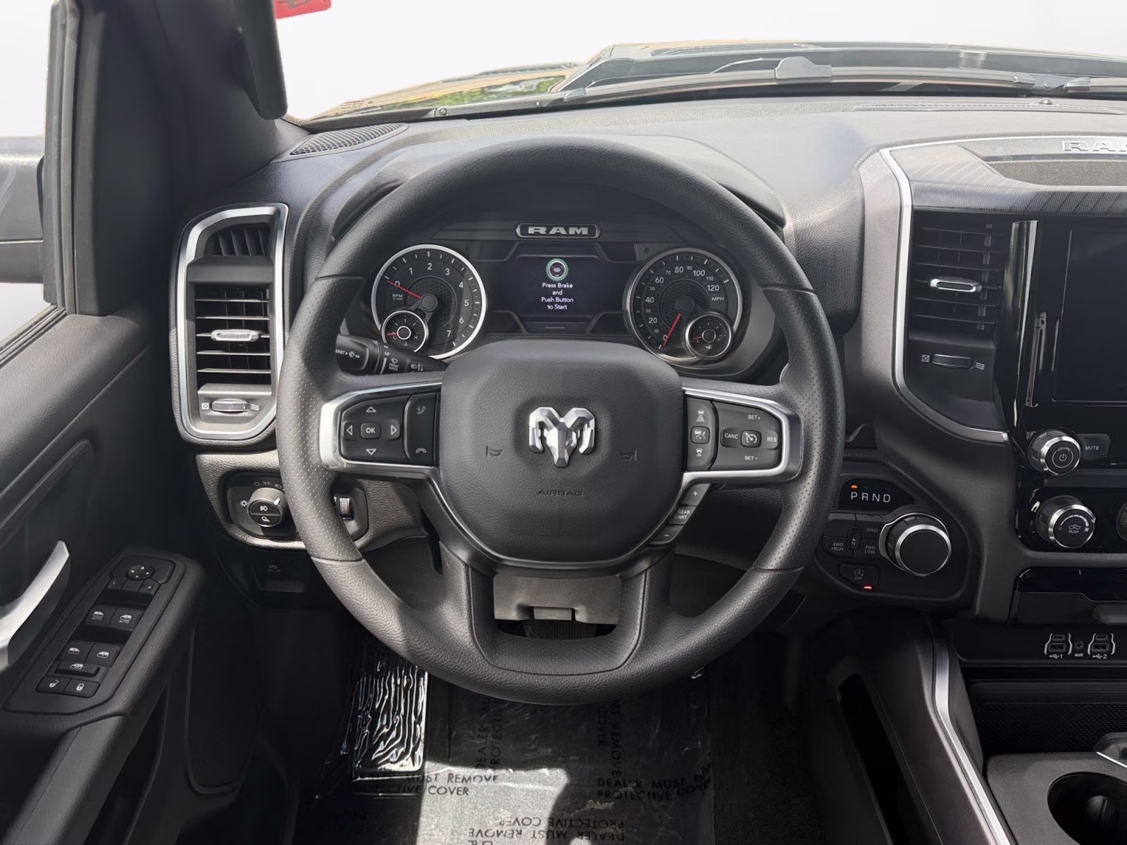 2026 Diamond Black Crystal Pearlcoat Ram 1500 4X4 Truck