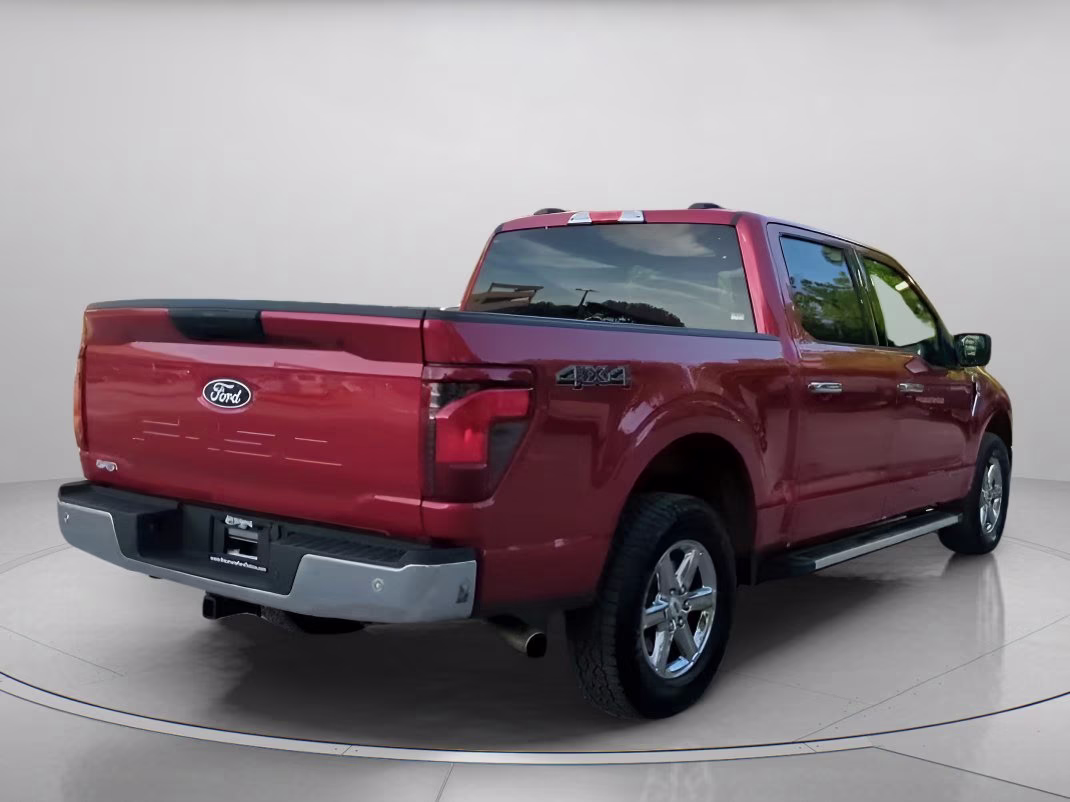 2025 Rapid Red Metallic Tinted Clearcoat Ford F-150 XLT Crew Cab Pickup 4X4 Truck