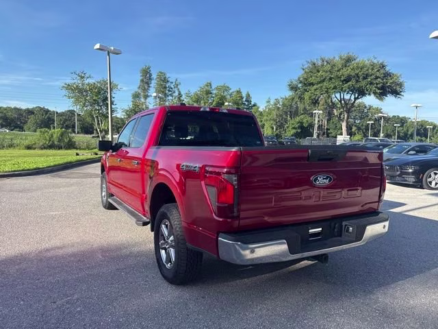 2025 Rapid Red Metallic Tinted Clearcoat Ford F-150 XLT Crew Cab Pickup 4X4 Truck