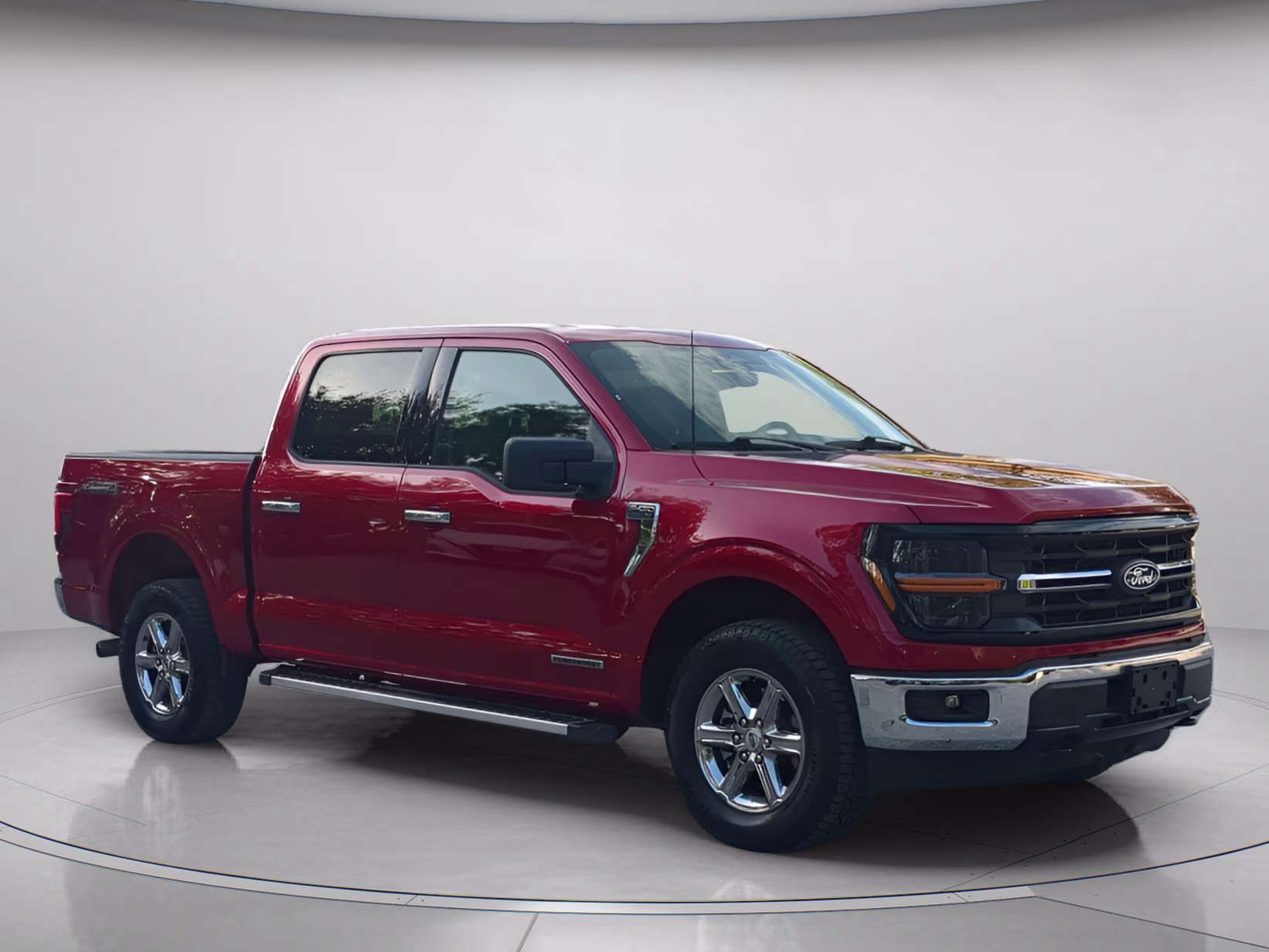 2025 Rapid Red Metallic Tinted Clearcoat Ford F-150 XLT Crew Cab Pickup 4X4 Truck