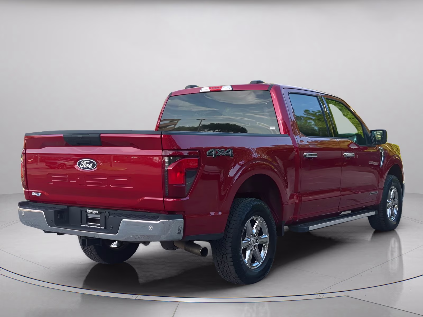 2025 Rapid Red Metallic Tinted Clearcoat Ford F-150 XLT Crew Cab Pickup 4X4 Truck
