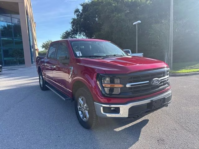 2025 Rapid Red Metallic Tinted Clearcoat Ford F-150 XLT Crew Cab Pickup 4X4 Truck