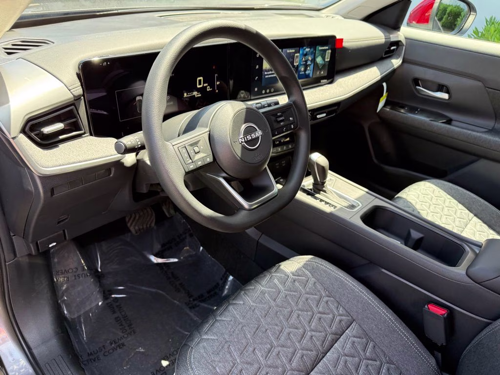 2026 Gun Metallic/Scarlet Ember Tintcoat Nissan Kicks SV AWD SUV