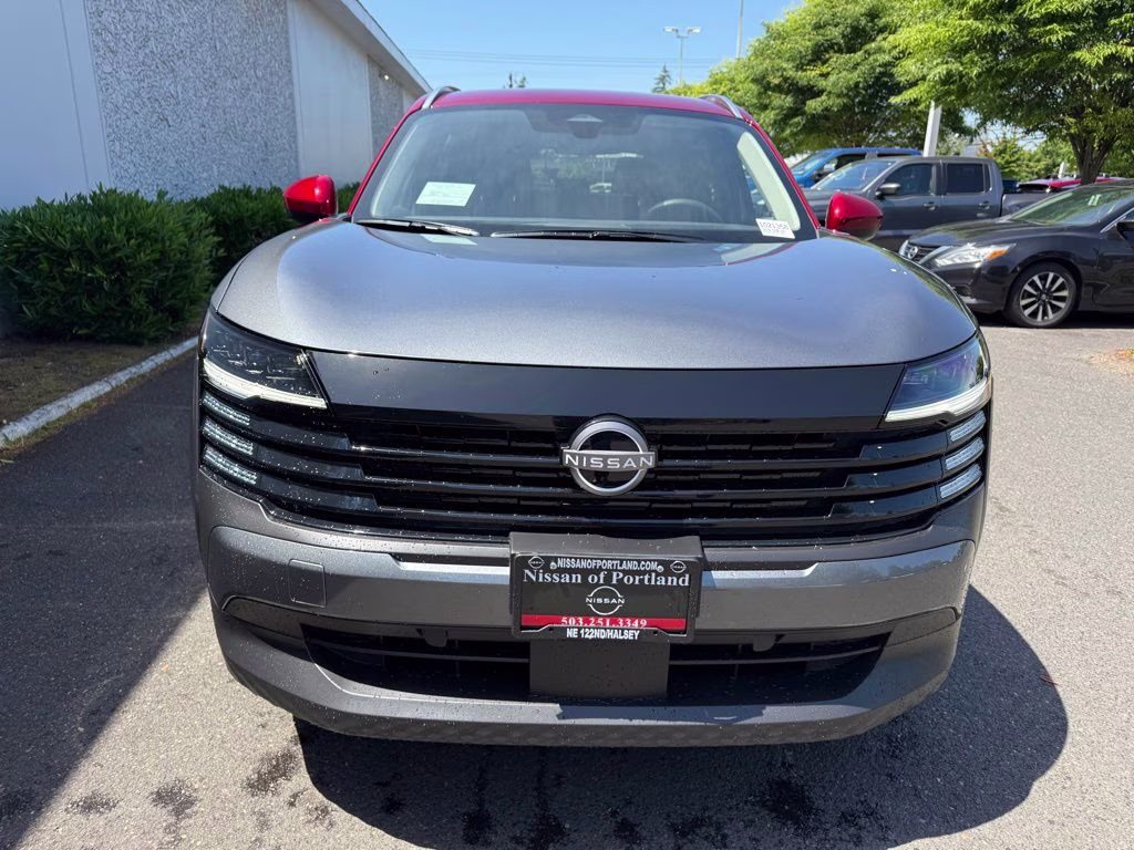 2026 Gun Metallic/Scarlet Ember Tintcoat Nissan Kicks SV AWD SUV