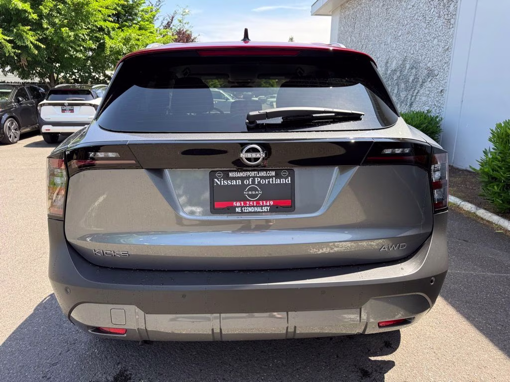 2026 Gun Metallic/Scarlet Ember Tintcoat Nissan Kicks SV AWD SUV