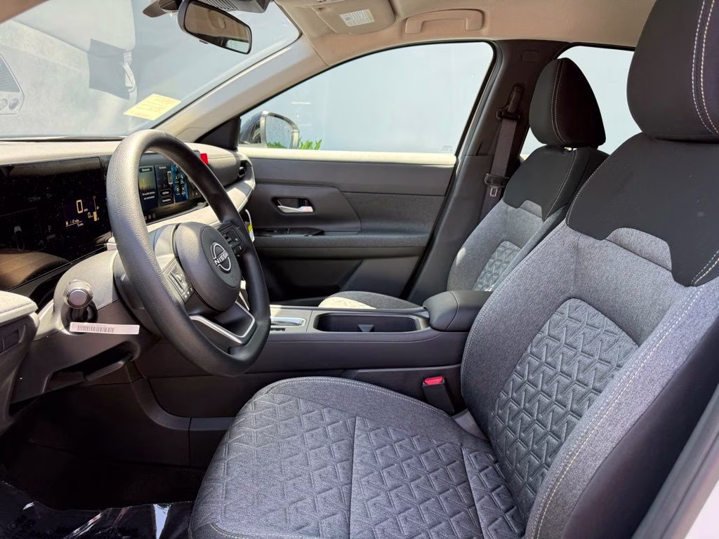 2026 Aspen White/Super Black Nissan Kicks SV AWD SUV