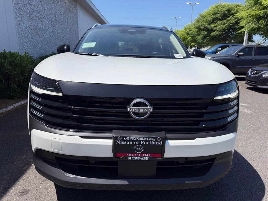 2026 Aspen White/Super Black Nissan Kicks SV AWD SUV