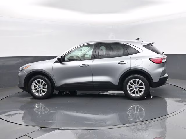 2022 Silver Metallic Ford Escape SE AWD SUV