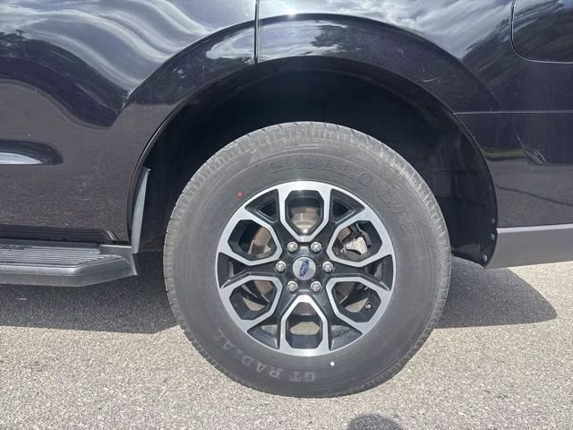 2024 Agate Black Metallic Ford Expedition XLT RWD SUV