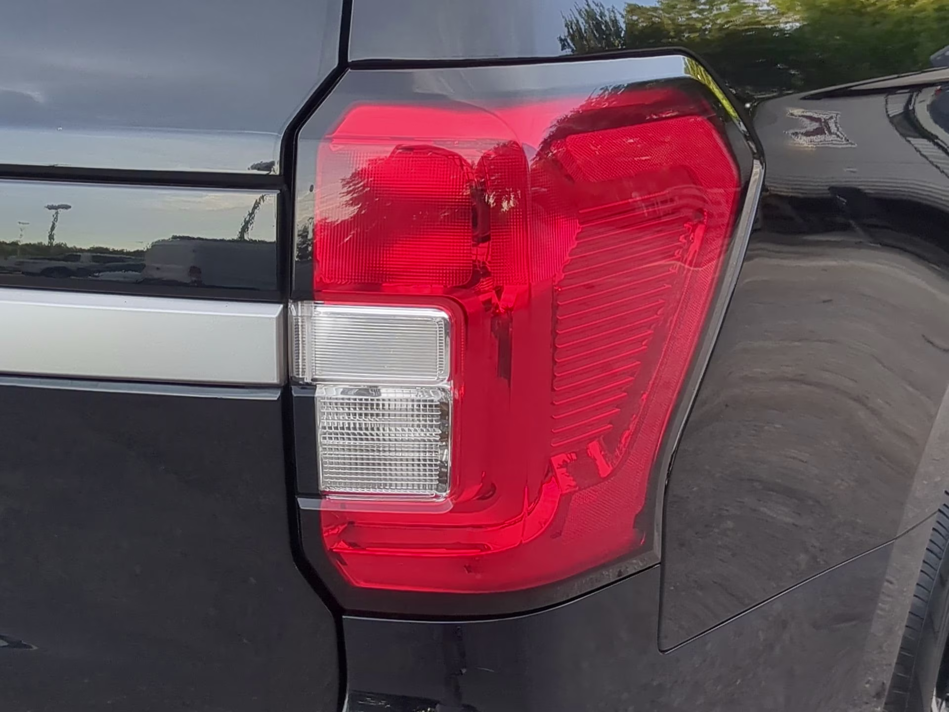 2024 Agate Black Metallic Ford Expedition XLT RWD SUV