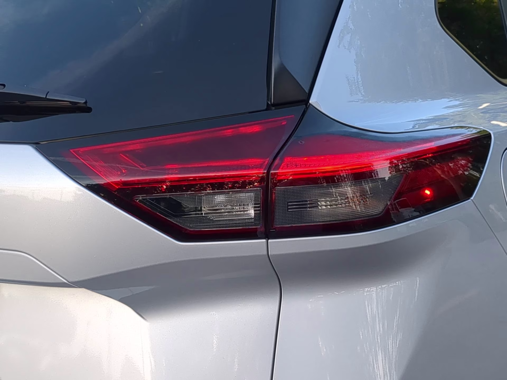 2024 Brilliant Silver Metallic Nissan Rogue S FWD SUV