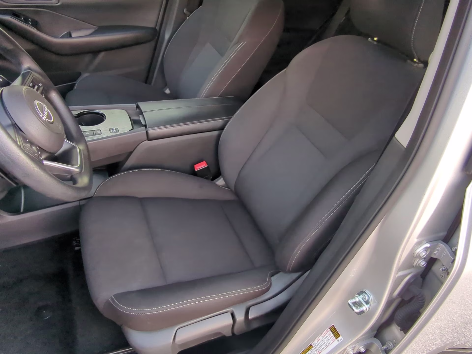 2024 Brilliant Silver Metallic Nissan Rogue S FWD SUV