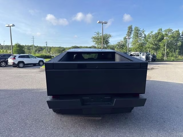 2024 Stainless Steel Tesla Cybertruck Cyberbeast Crew Cab Pickup AWD Truck
