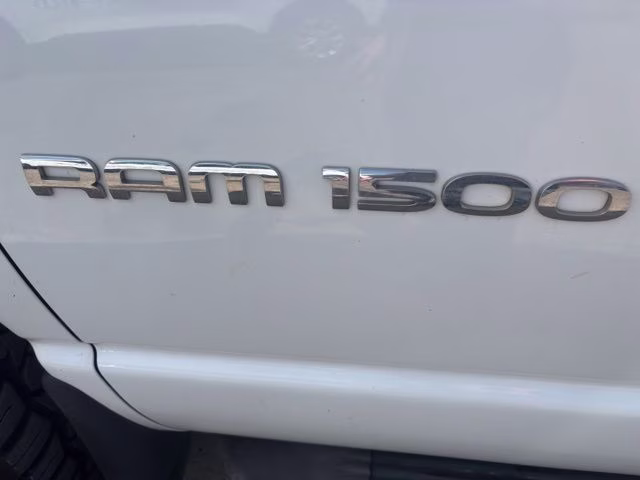 2002 Bright White Clearcoat Dodge Ram 1500 SLT 4X4 Truck
