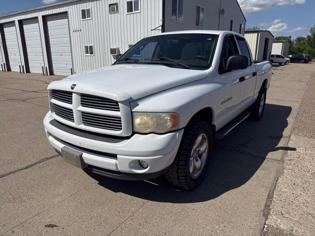 2002 White Dodge Ram 1500 SLT 4X4 Truck