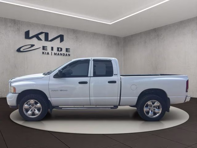 2002 Bright White Clearcoat Dodge Ram 1500 SLT 4X4 Truck