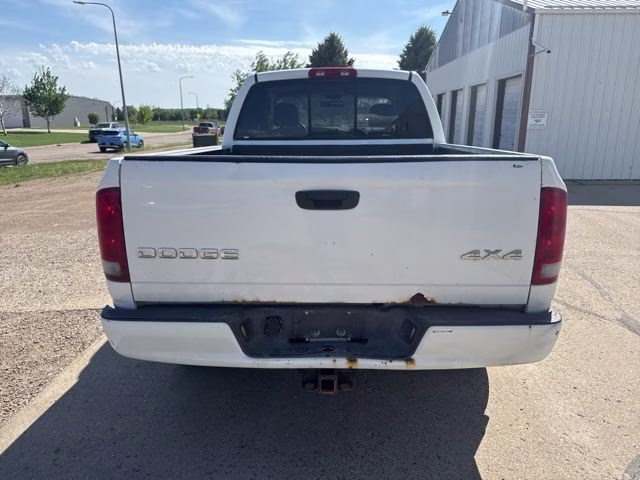 2002 White Dodge Ram 1500 SLT 4X4 Truck