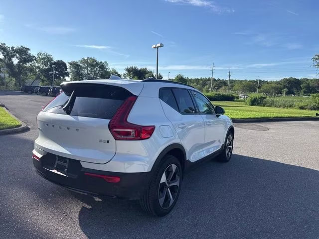 2026 Crystal White Volvo XC40 Plus AWD SUV