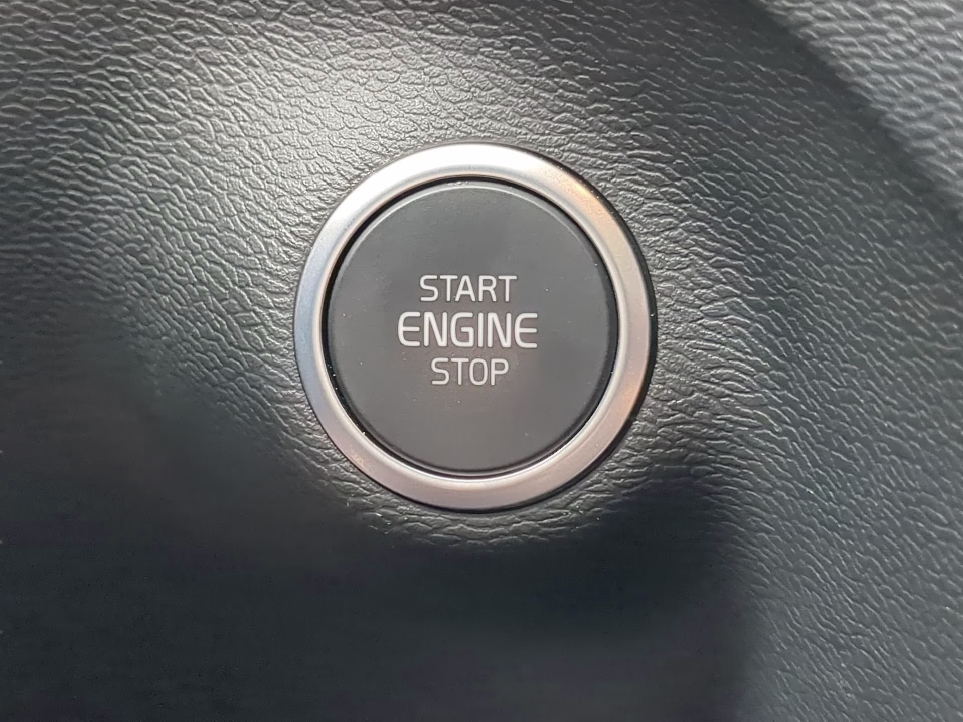 2026 Crystal White Volvo XC40 Plus AWD SUV