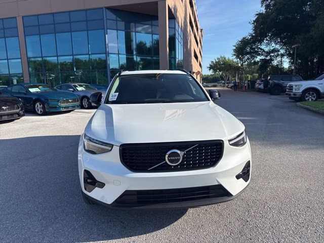 2026 Crystal White Volvo XC40 Plus AWD SUV