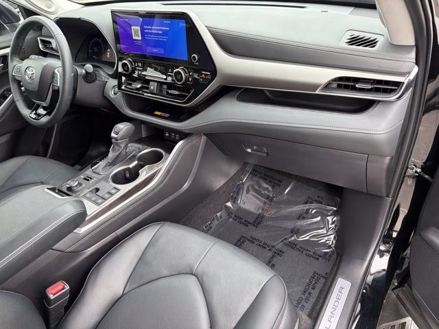 2026 Midnight Black Metallic Toyota Highlander Limited AWD SUV