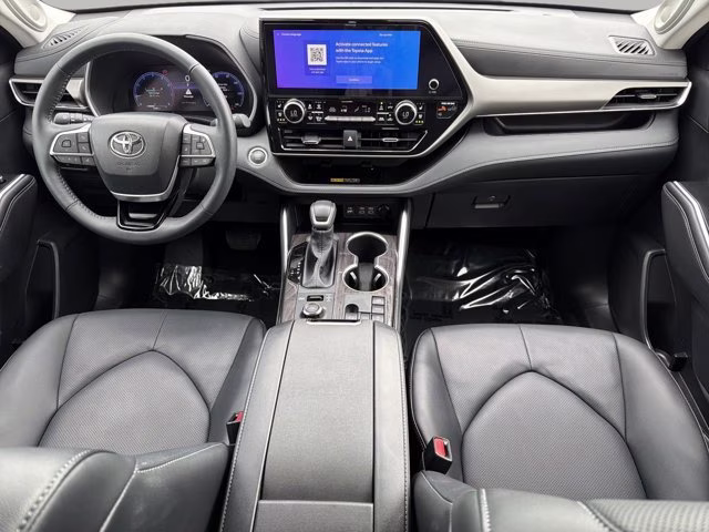 2026 Midnight Black Metallic Toyota Highlander Limited AWD SUV