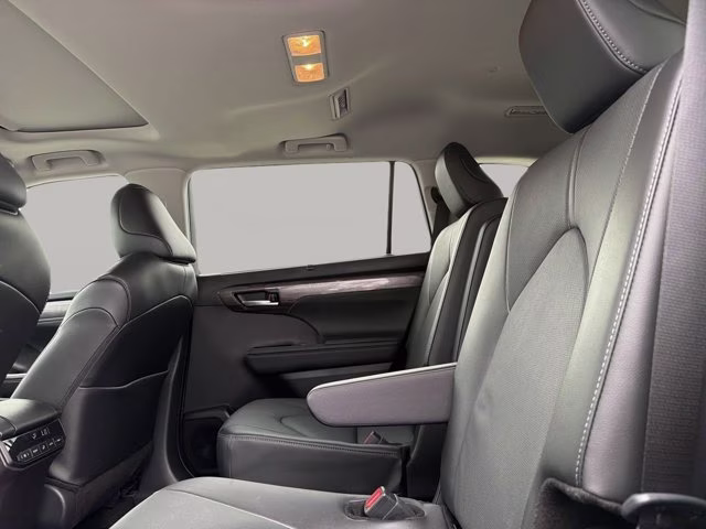 2026 Midnight Black Metallic Toyota Highlander Limited AWD SUV