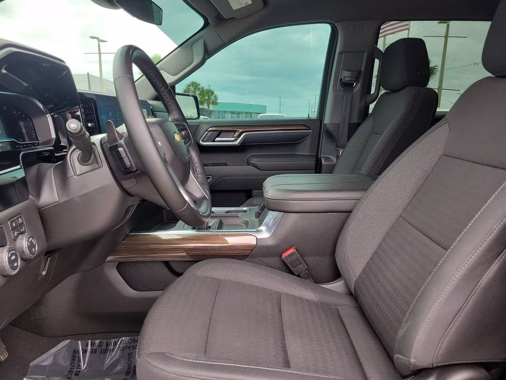 2025 Black Chevrolet Silverado 1500 LT RWD Truck